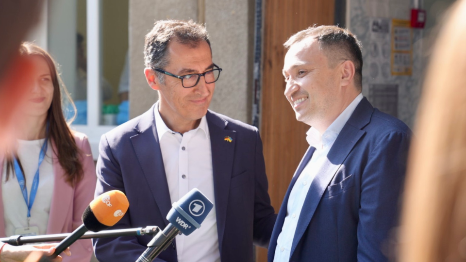 Bundesminister Cem Özdemir mit seinem ukrainischen Kollegen Mykola Solskyi vor der Presse